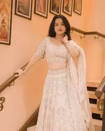 Escort Bhuj